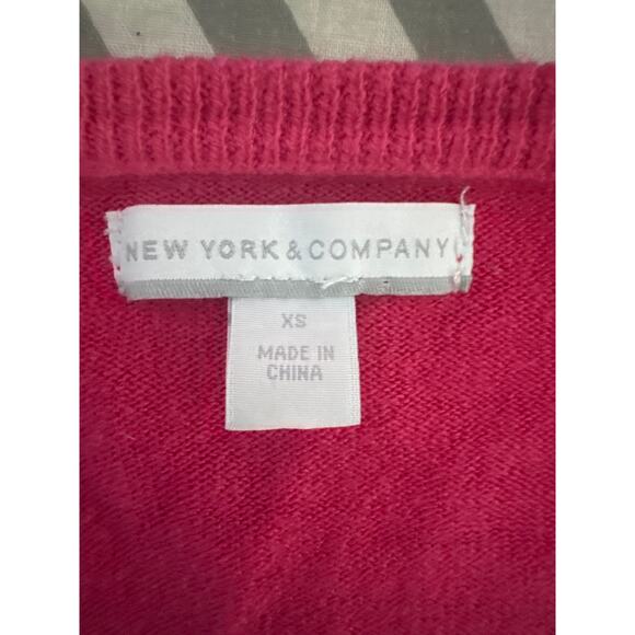 New York & Company Fuchsia Sweater XS – Long Sleeve Pullover Acrylic Knit - Picture 4 of 8